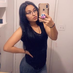 Meet your Posher, Melissa